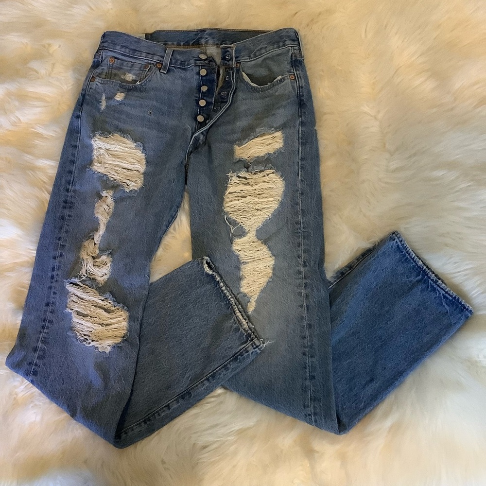Levi's 501 Denim Blue Men Jeans Distressed/Destroyed 34x34 Straight Button Fly - Picture 10 of 16